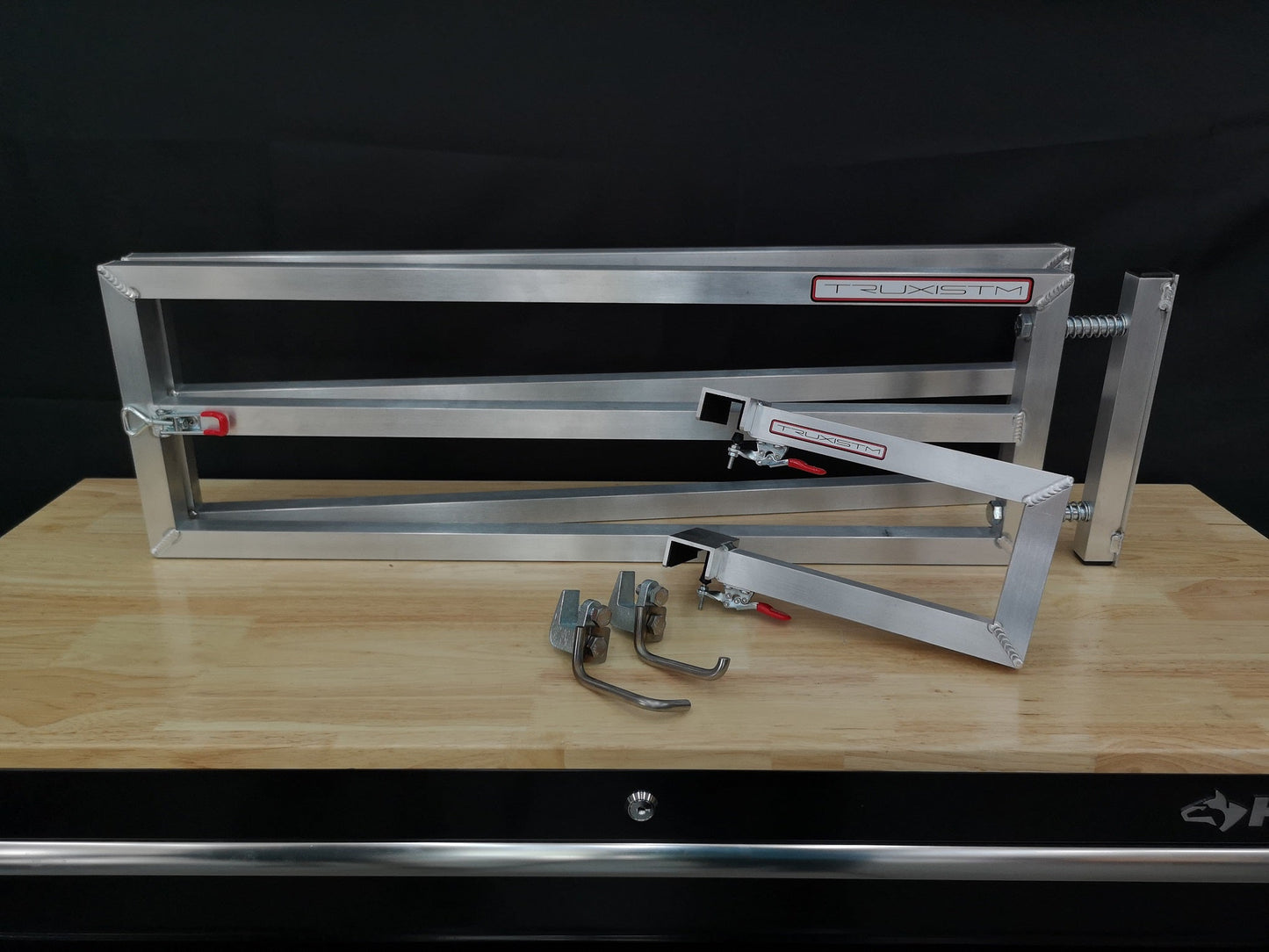 TRUCK BED DIVIDER FORD F-150 2015-2023 With Organiser and Storage Hooks