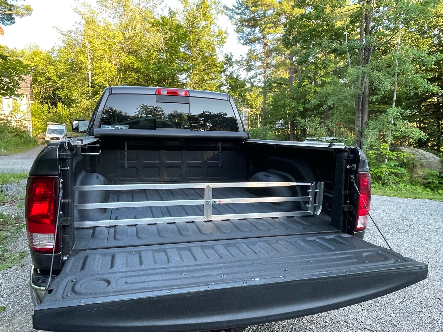 TRUCK BED DIVIDER RAM 2009-2018