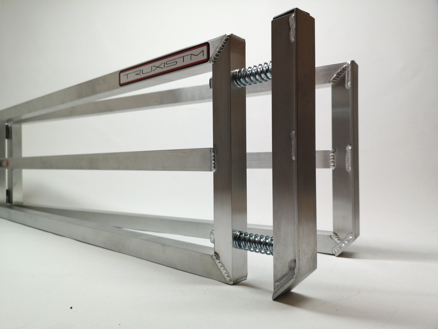 TRUCK BED DIVIDER FORD F-250 / F-350 / F-450 2017-2022