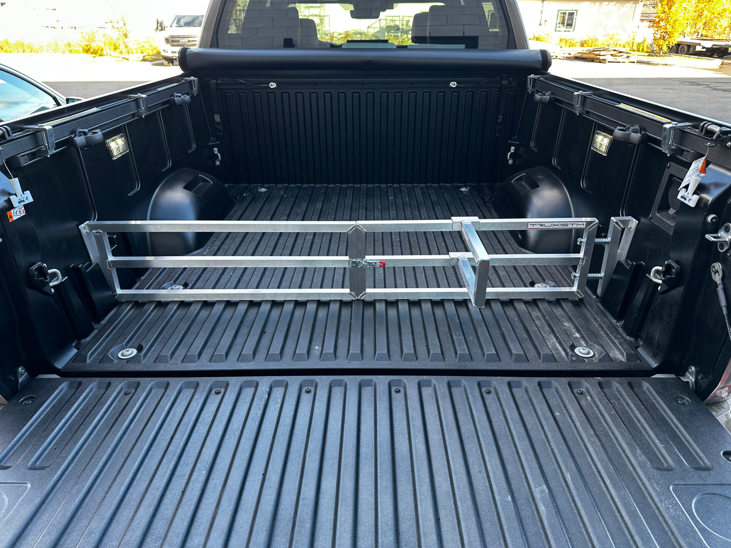 TRUXISTM truck bed divider Toyota Tundra 2022-2023-2024-2025-2026 